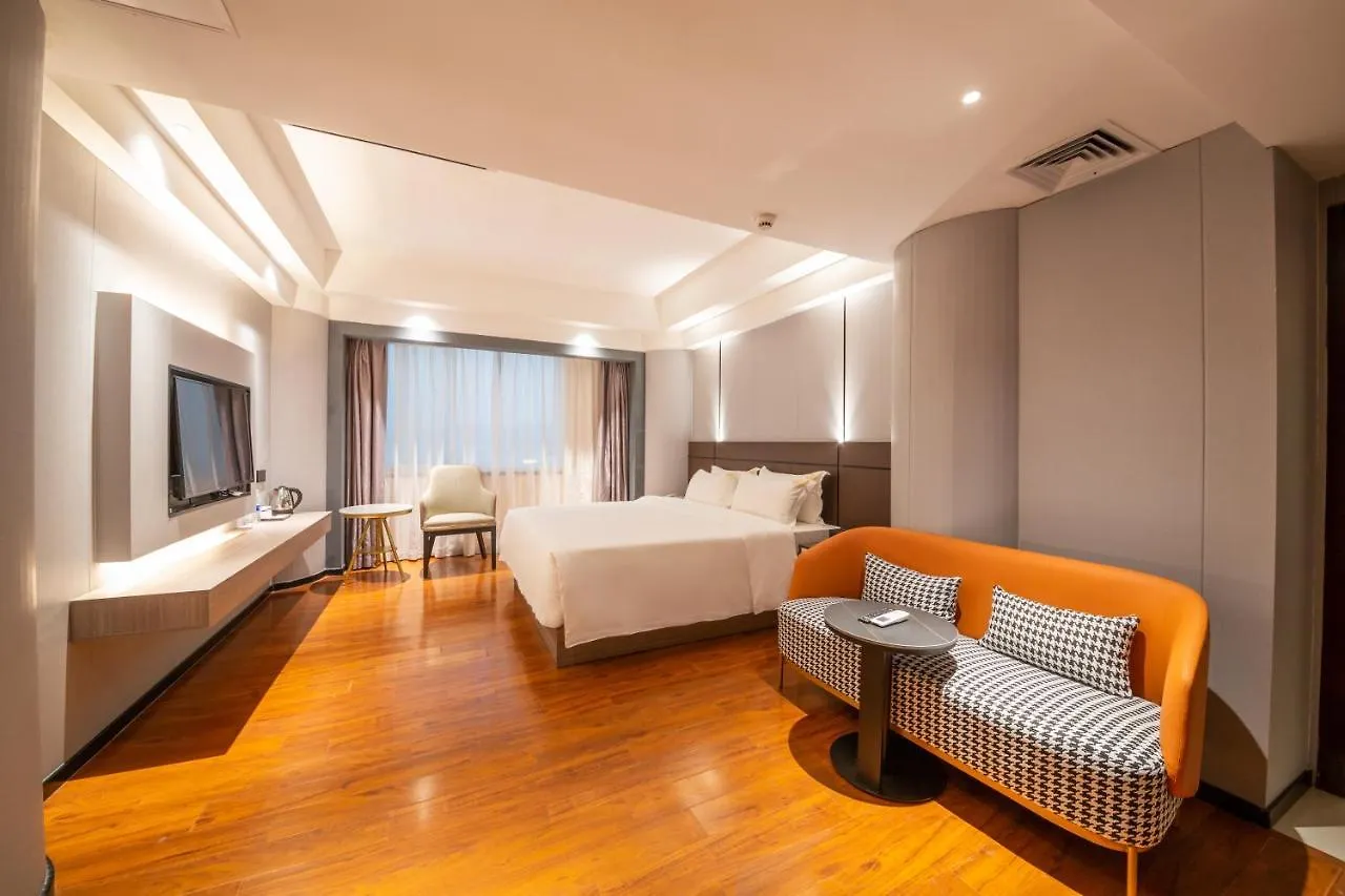 Zhuhai Jinguan Holiday Hotel